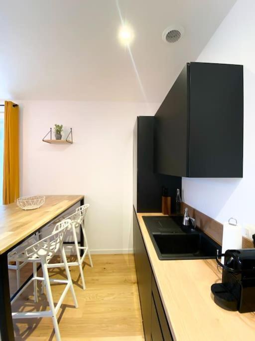 Appartamento The Sunny ¤ Terrasse ¤ Proche Centre ¤ Parking ¤ Wifi Amiens Esterno foto